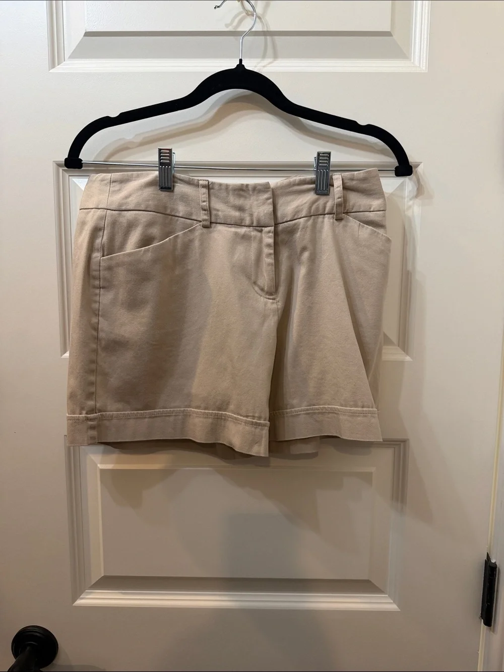 Women's Cream Cotton Blend Casual Shorts Ingredients